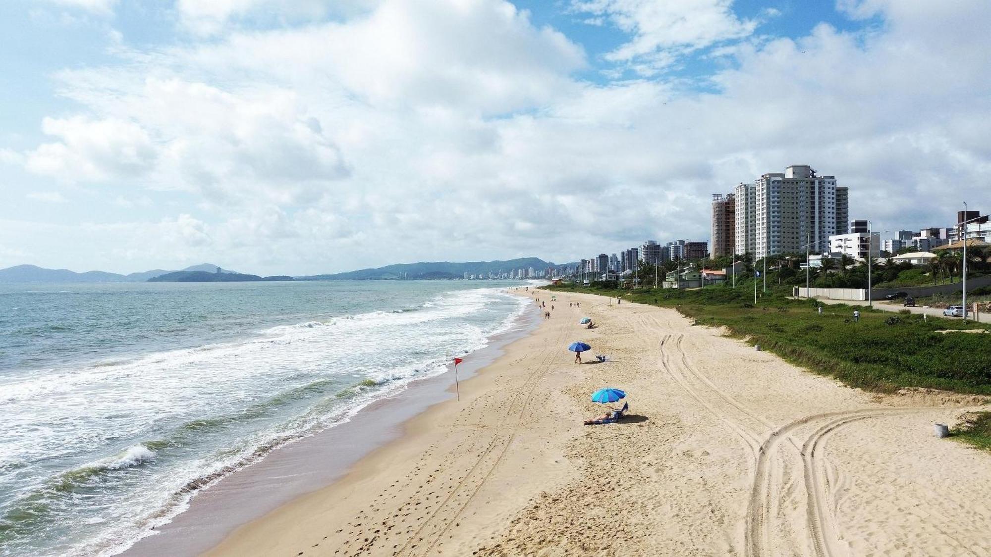 150M Da Praia Em Um Fantastico Edificio Em Balneario Picarras Piçarras Exterior foto